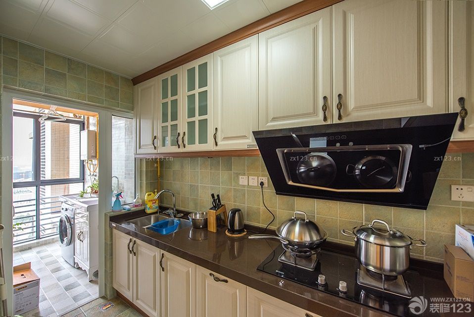2023最新现代厨房整体橱柜装修设计效果图片