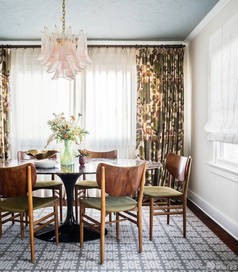 经典二层复式楼印花窗帘装修效果图片大全