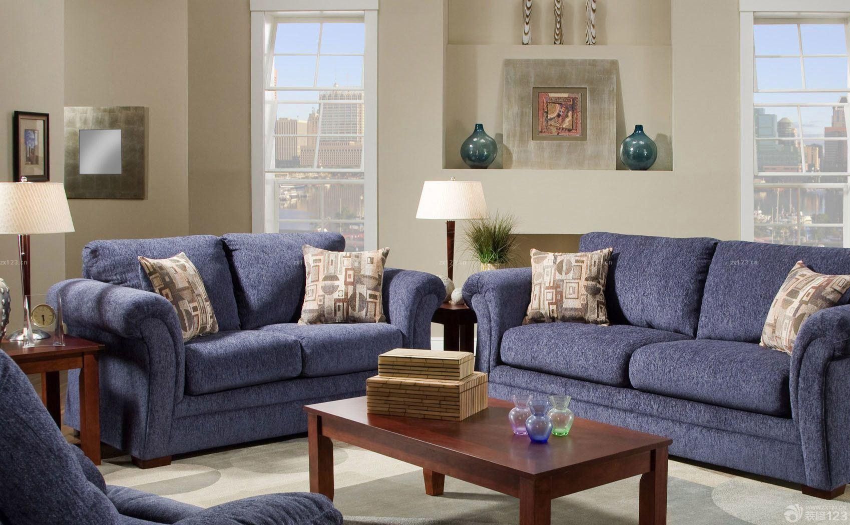 现代小户型客厅沙发台灯装修效果图欣赏