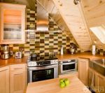 90平带平顶阁楼小户型房子厨房最新装修效果图片