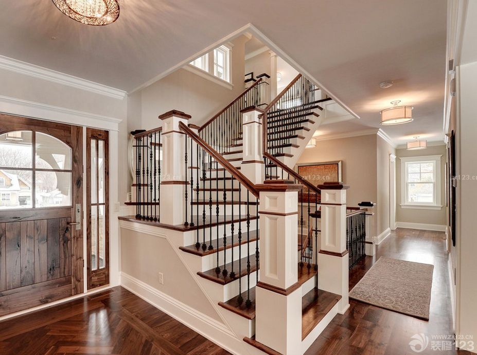 最新高端别墅内楼梯设计效果图2025