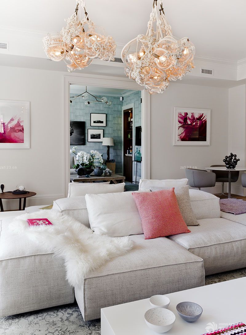 2025最新唯美欧式风格二层小别墅效果图