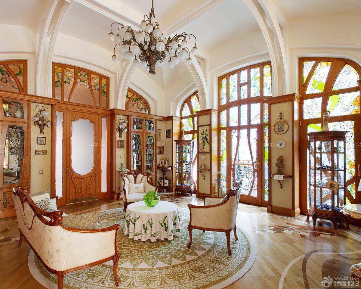 2025经典欧式风格二层小别墅图片欣赏