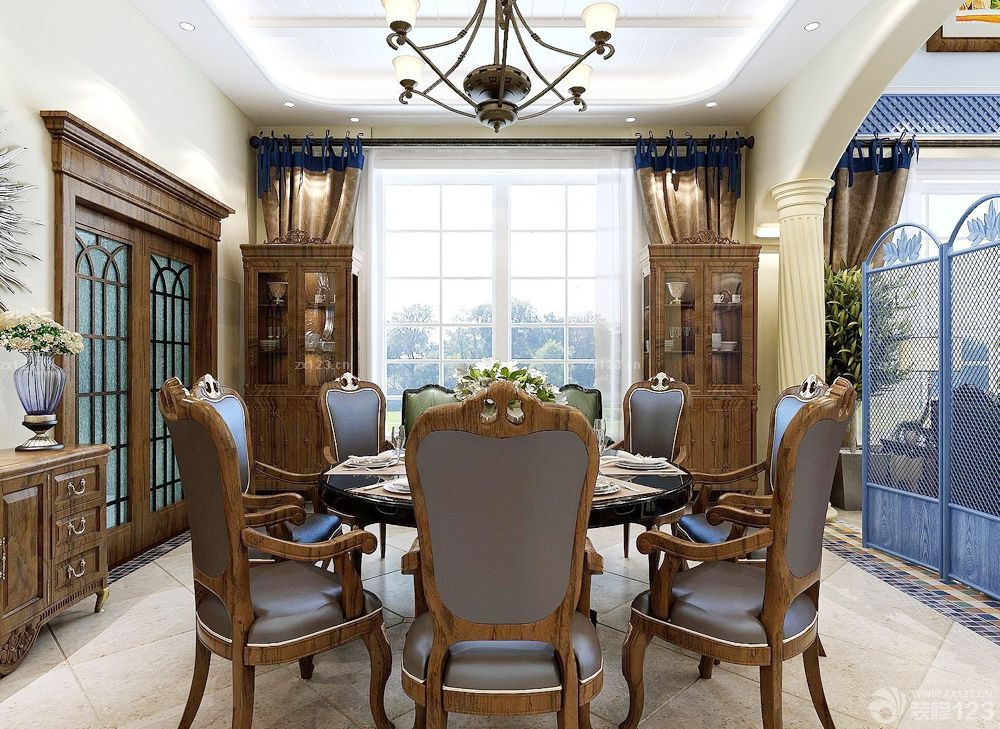 2025豪华别墅内部装餐厅设计图片欣赏