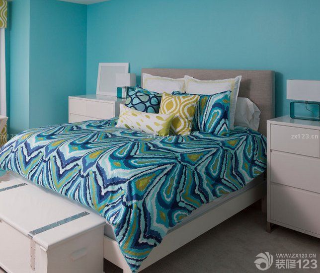 卧室蓝色墙面装修效果图大全2023图片小户型