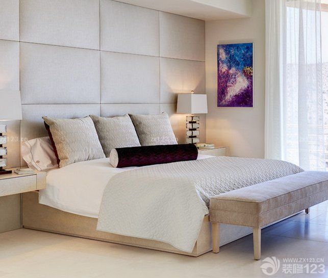 小户型家庭卧室床头背景墙装修效果图大全2023图片
