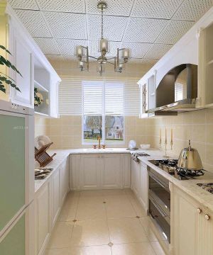2023最新欧式小户型厨房橱柜装修样板间