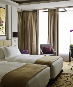 五星级酒店标准间纯色窗帘装修图片