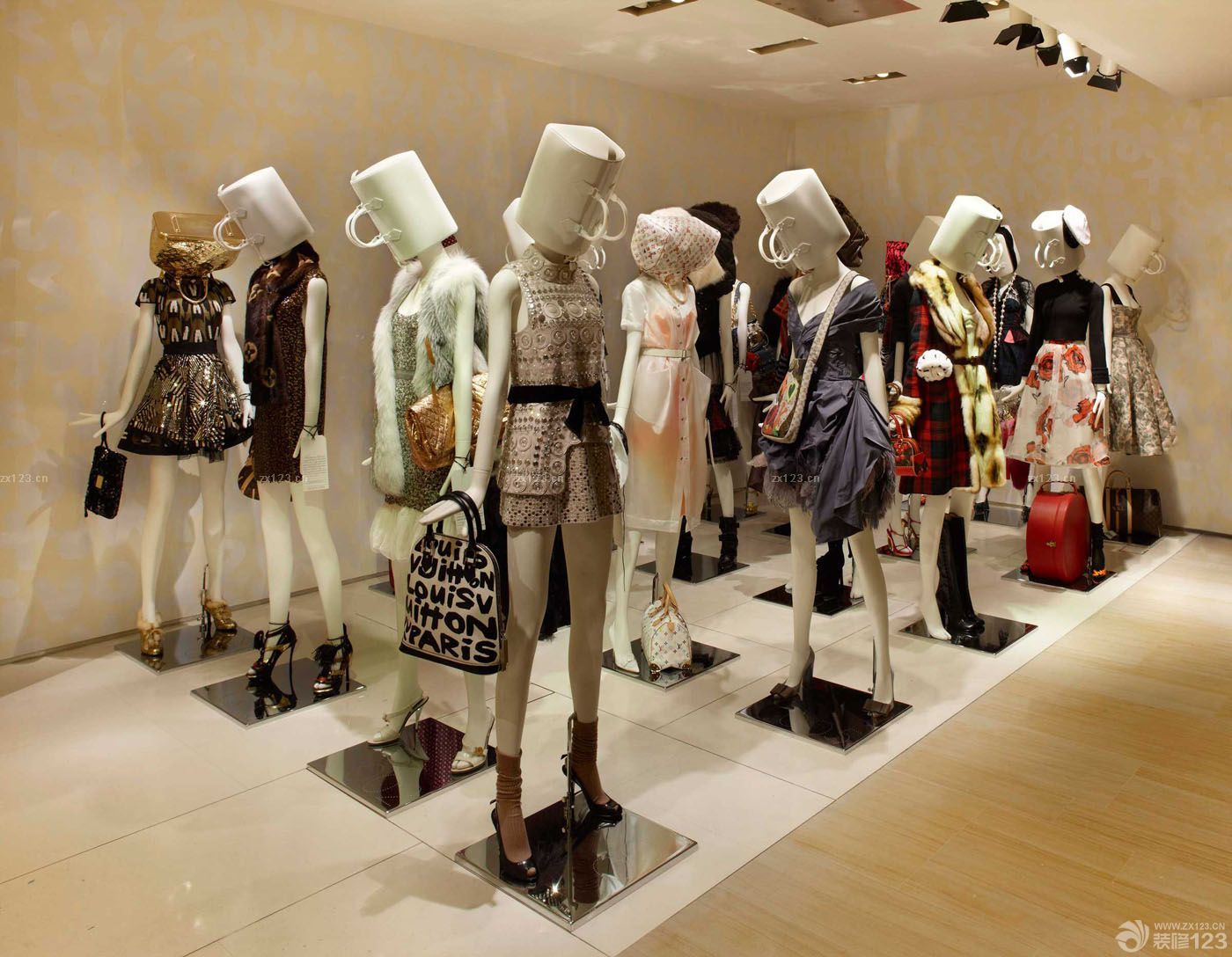 2025最新服装店室内装修图