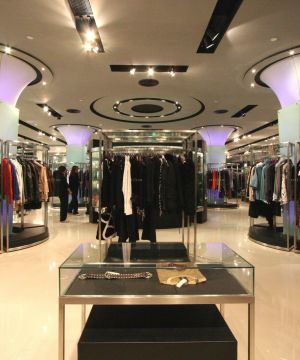 2025最新服装店挂衣架装修效果图片