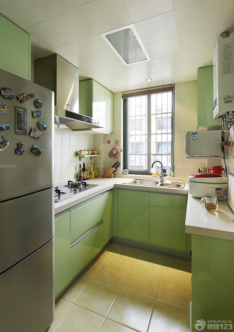 简易小型厨房橱柜图图片
