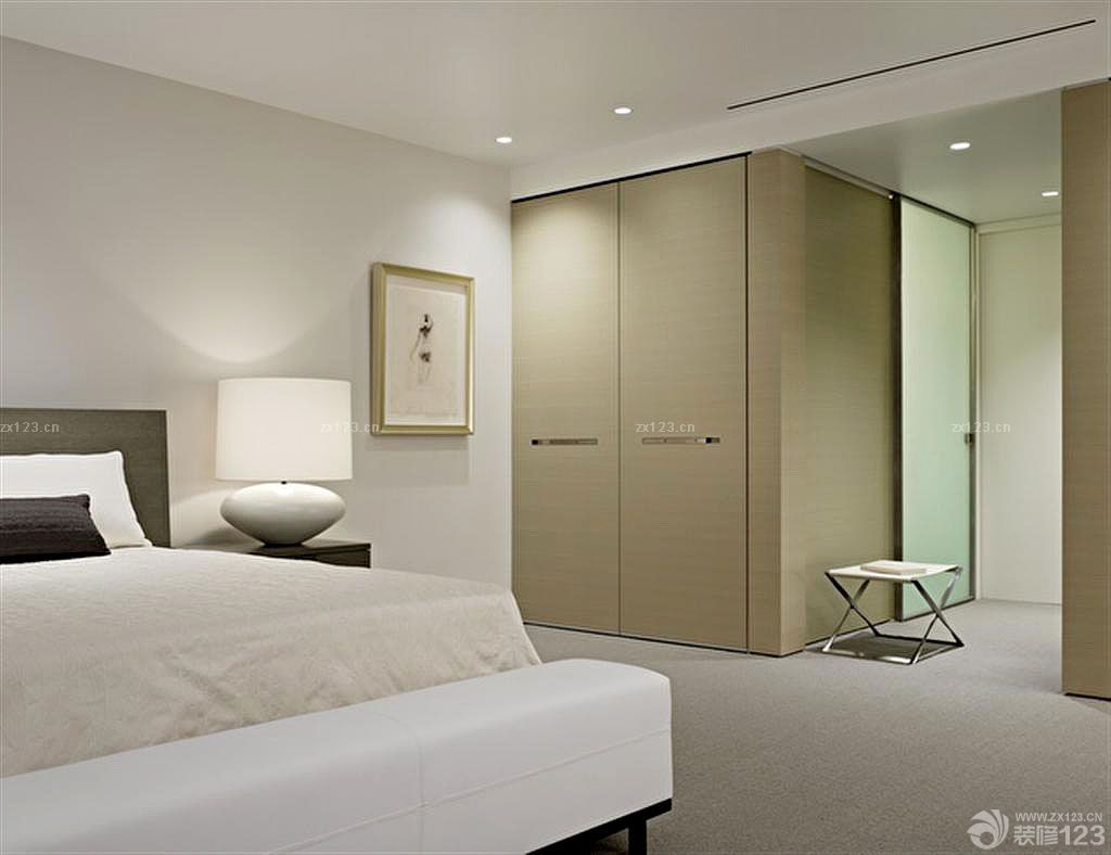 时尚卧室衣柜布局装修效果图片