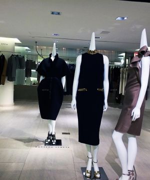 中老年服装店室内吊顶装修效果图2025图片 