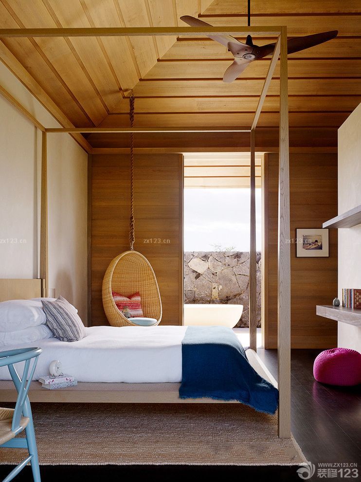 现代简装家居阁楼卧室装修样板图