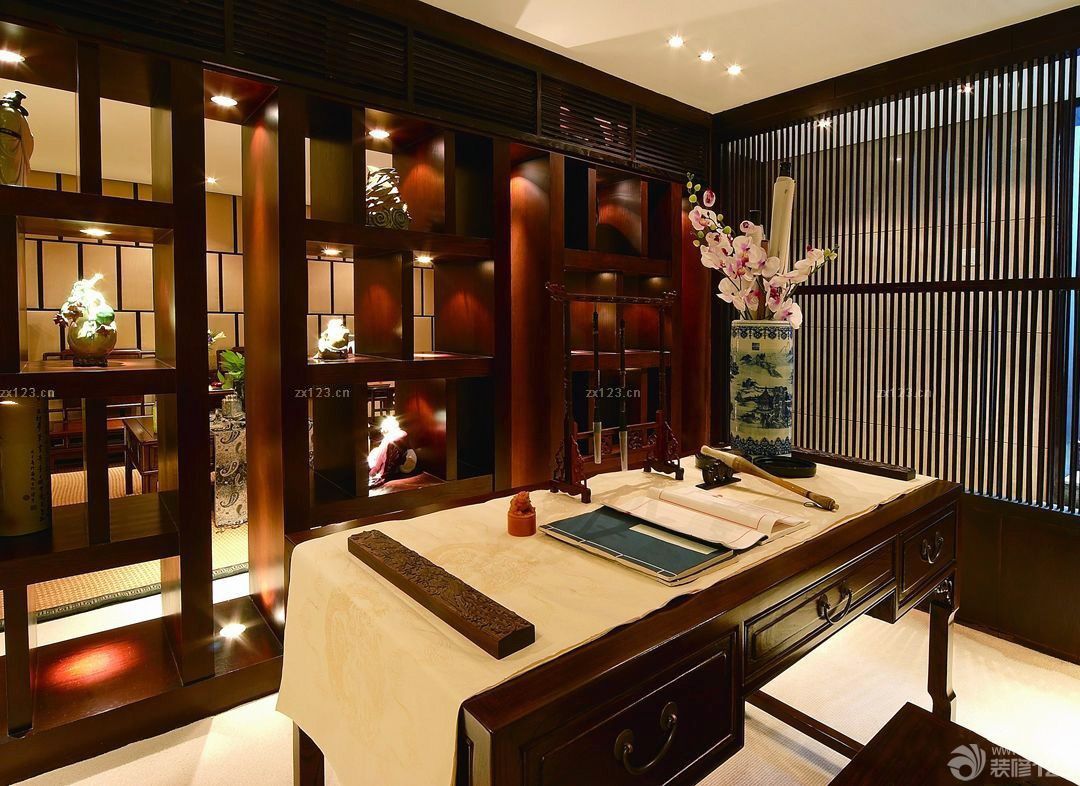 客厅简中式博古架隔断装修图片