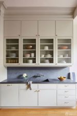 现代风格家装厨房橱柜装修效果图