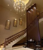 欧式新古典阁楼楼梯间设计装修图