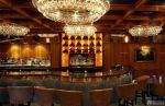 美式风格酒吧水晶吊灯效果图片