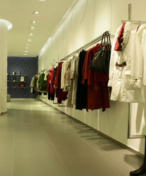 服装店过道玄关装修效果图图片2025