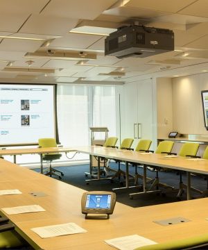 2025公司会议室吊顶造型设计效果图片