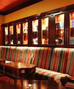精致复古小酒吧设计布艺沙发装修效果图片欣赏
