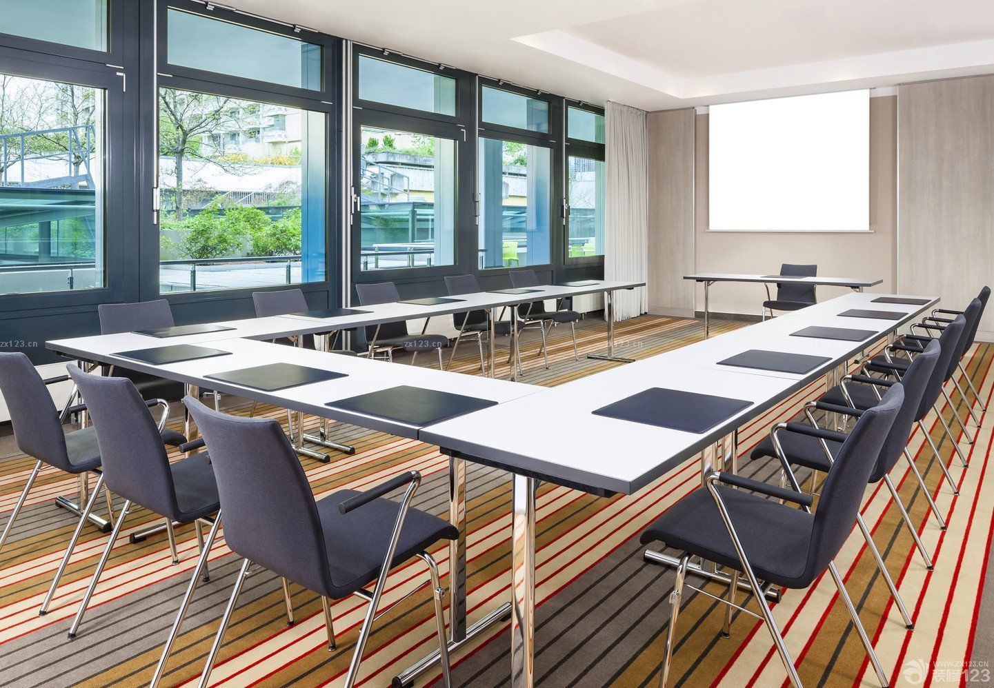 2025简约公司会议室地毯装修效果图片