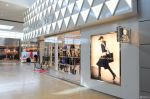 商场女鞋店门头装修图