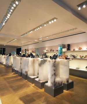 2025女鞋店石膏板吊顶装修效果图