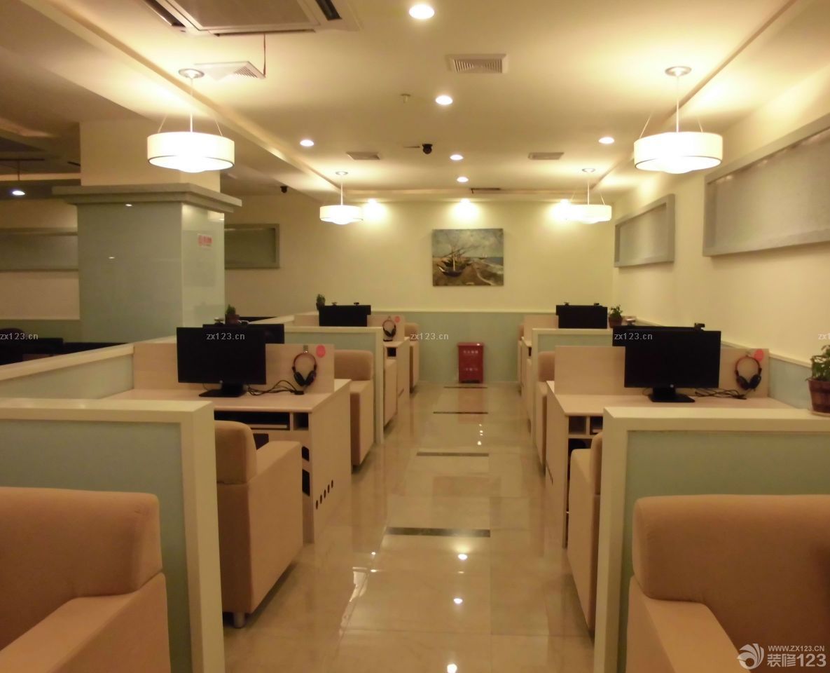 2025网吧最新室内地板砖装修效果图