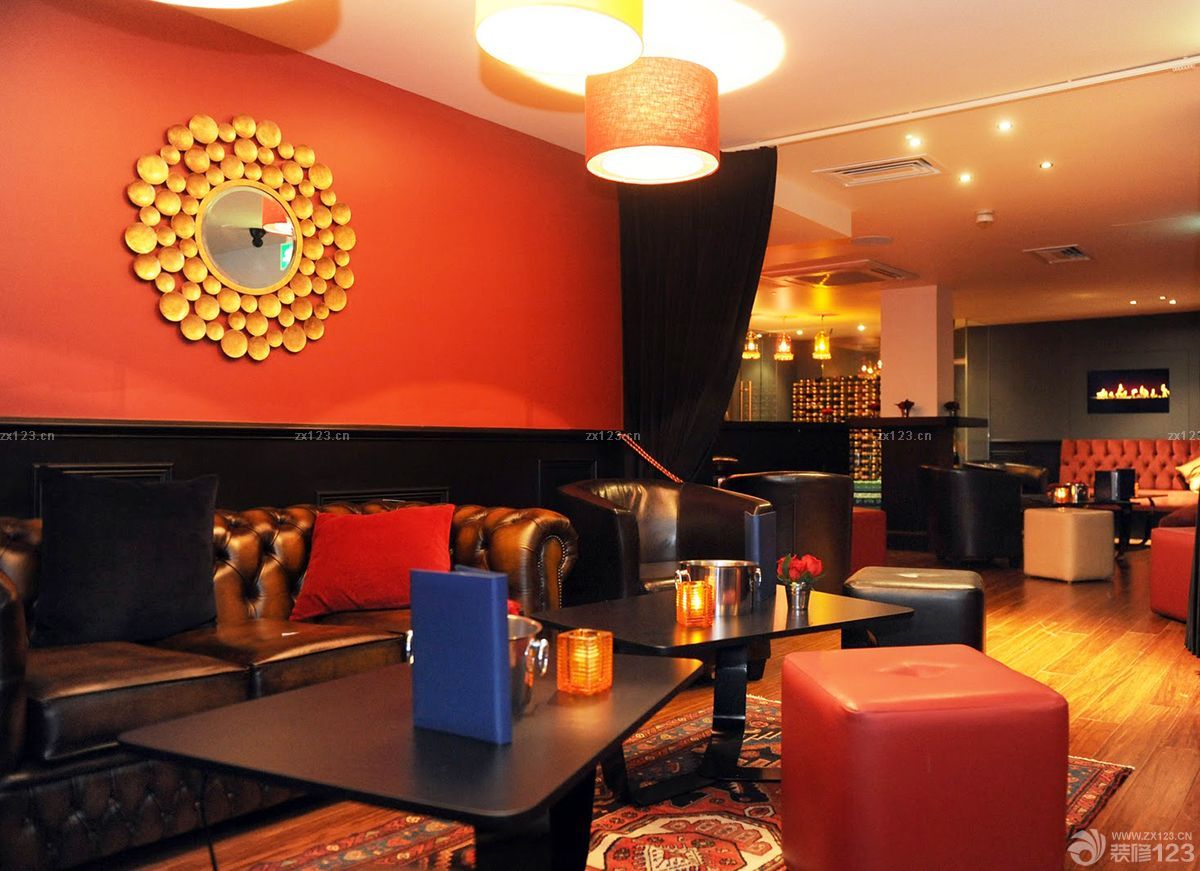 温馨小型酒吧红色墙面装修效果图