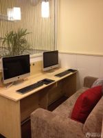 网吧室内沙发装修实景图片