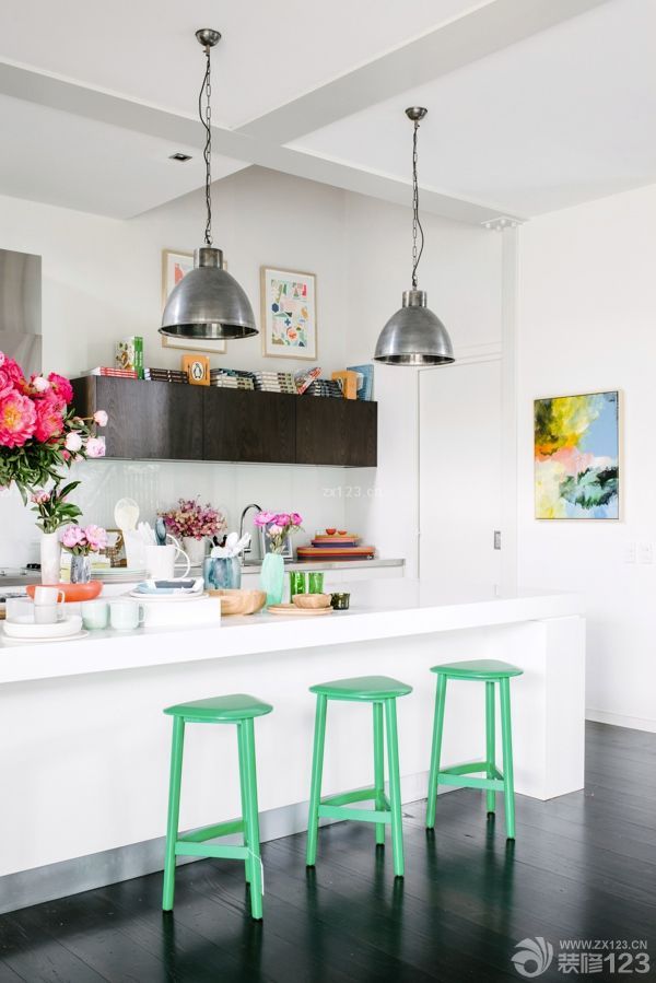 小厨房吧台设计效果