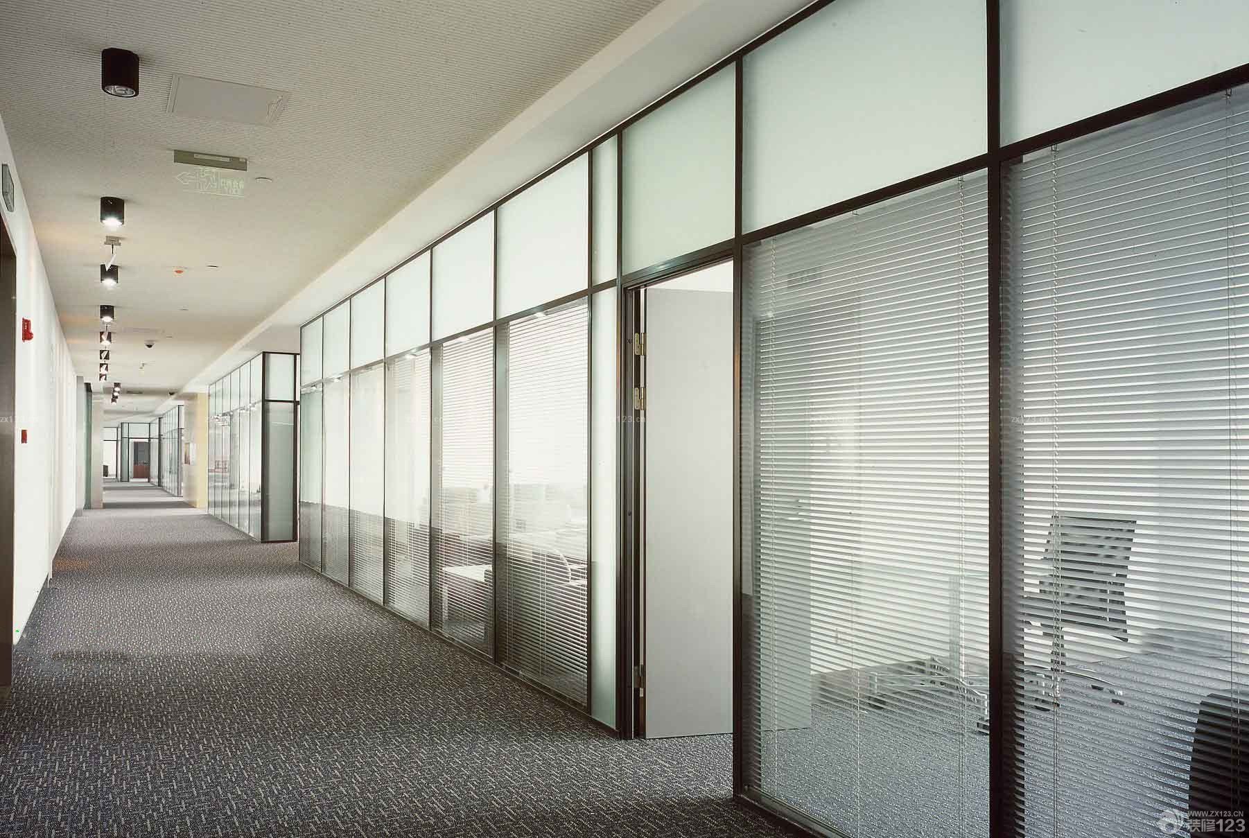 公司走道吊顶圆灯灯泡效果图片