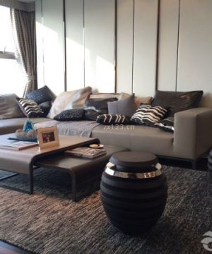 现代港式风格客厅装修设计图集