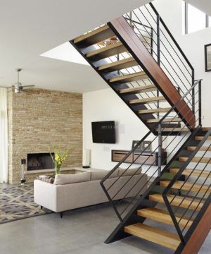 现代别墅室内铁艺楼梯扶手装修效果图片