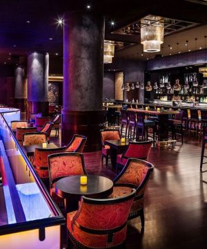 传统中式风格大型酒吧装修图