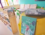 私立幼儿园室内书柜装修效果图