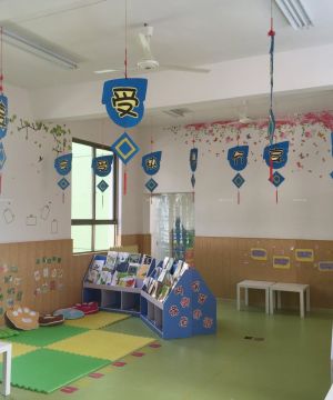 幼儿园简约阅览室书柜装修效果图片
