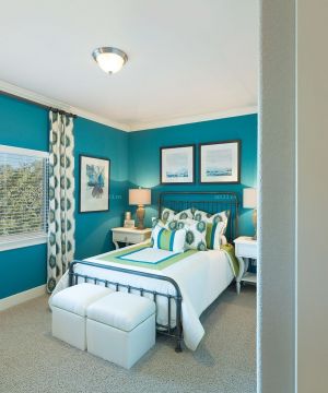 地中海家装卧室墙面颜色搭配效果图