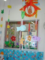 小型幼儿园玻璃窗装饰画设计图