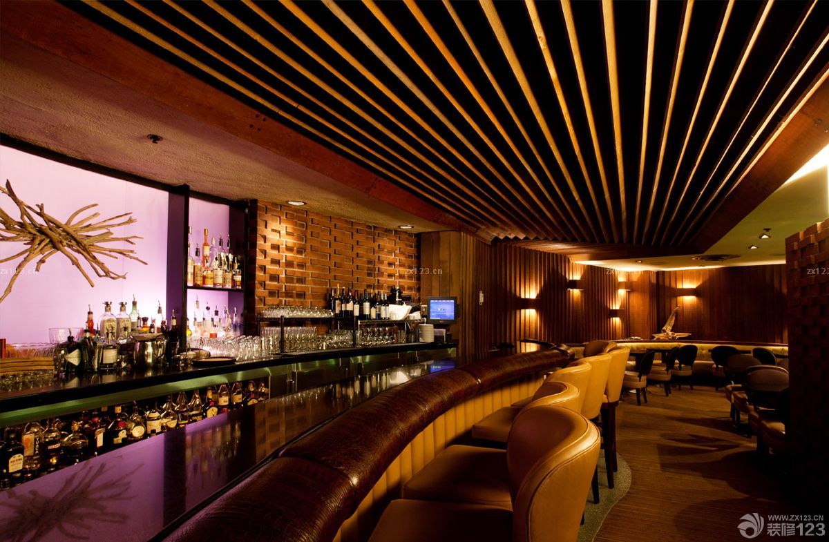 现代酒吧吧台吊顶设计图片