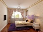 30平欧式卧室花朵壁纸装修效果图片