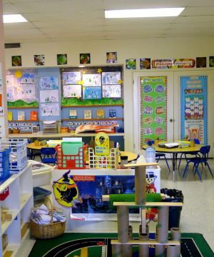 国外幼儿园中班教室环境布置