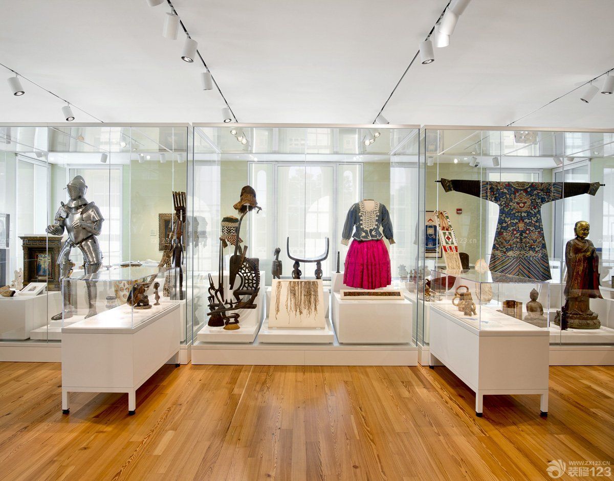 店面射灯设计装修图