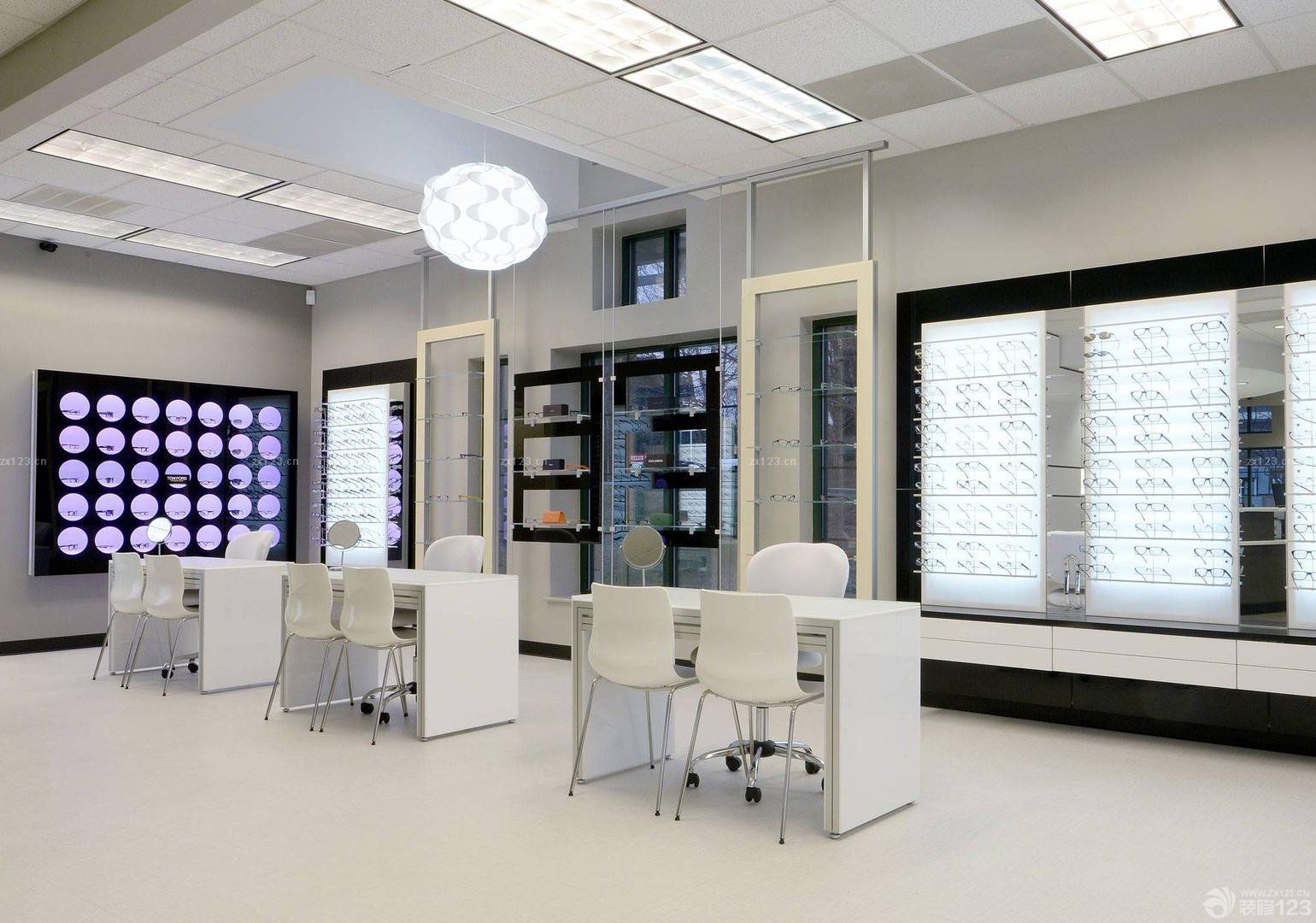 店面格栅灯设计装修图片