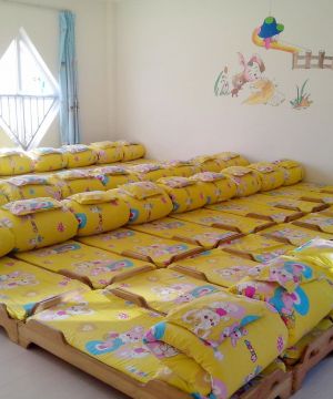 简约幼儿园室内小孩床设计效果图片