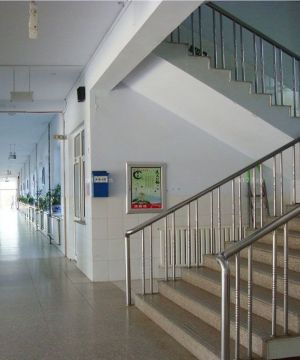 小学学校楼梯装饰设计图片