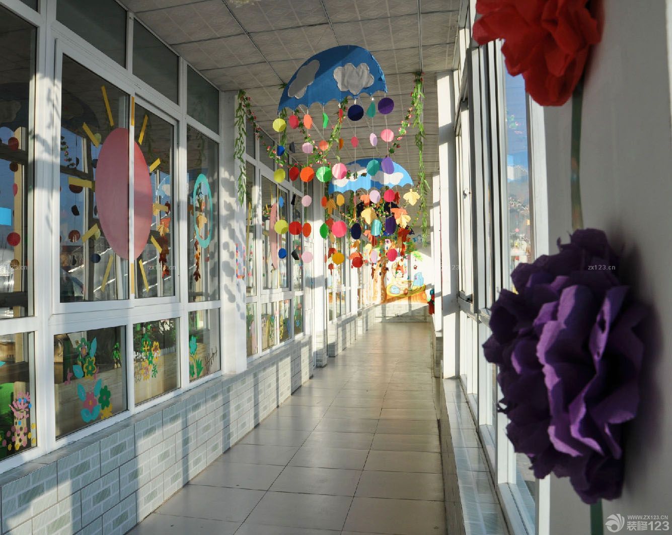 大型幼儿园走廊设计图片