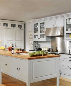 现代风格小户型整体厨房装修设计效果图片