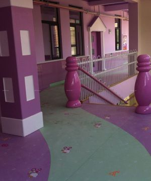 特色幼儿园室内紫色墙面装修效果图片